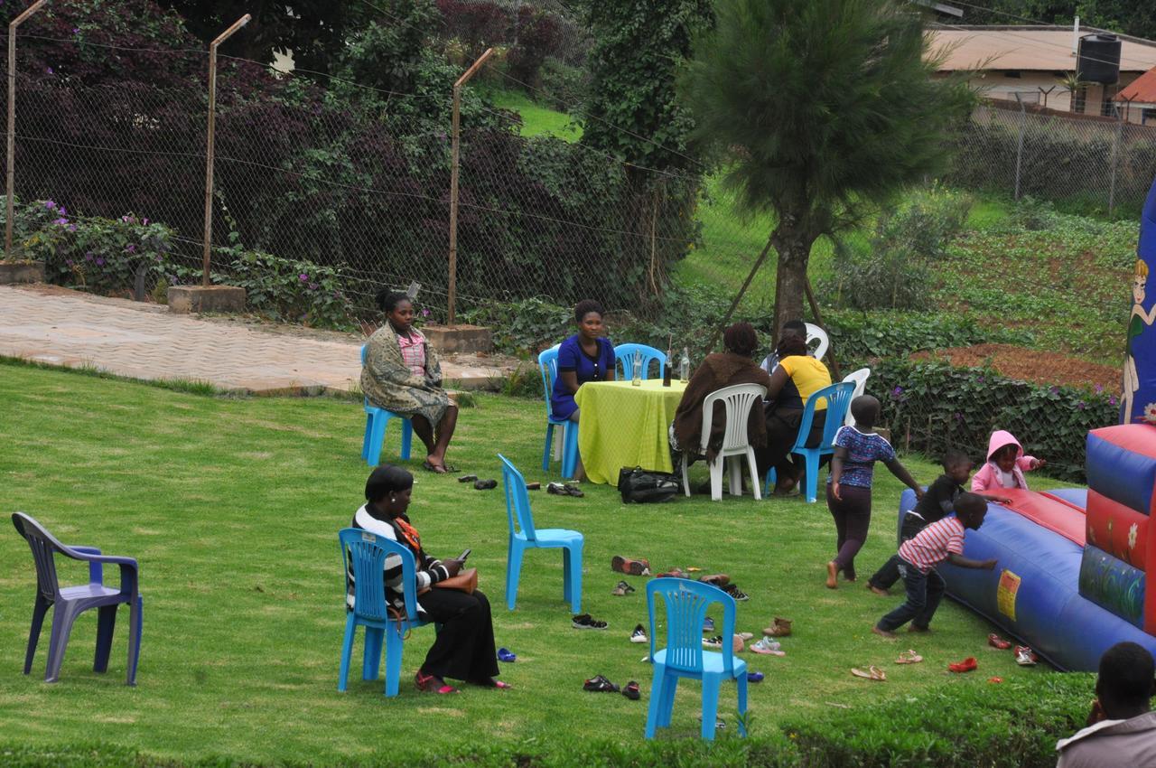 Cepha'S Inn Kabale Exterior foto