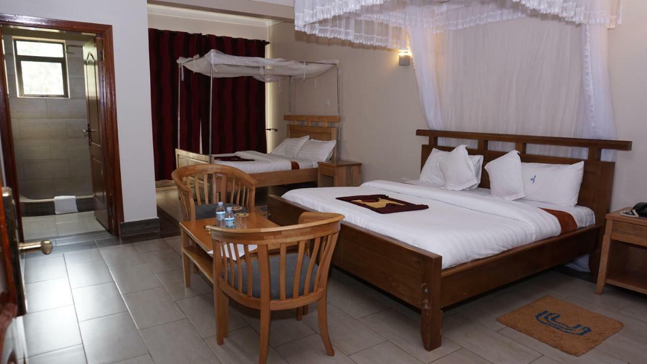 Cepha'S Inn Kabale Exterior foto
